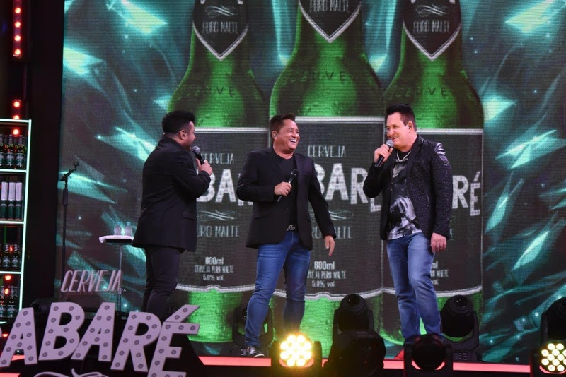 Leonardo e Bruno & Marrone fazem show exclusivo para o lançamento da cerveja Cabaré