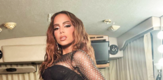 Anitta divulga novo álbum no Tinder