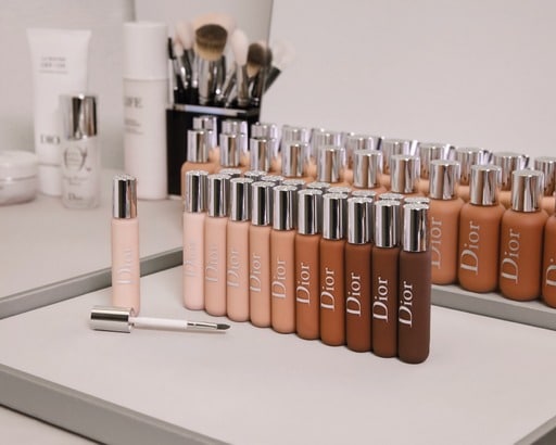 Dior Beauty lança novos corretivos para a linha Backstage - Foto: divulgação.