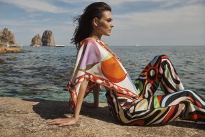 Pucci apresenta campanha de estreia de Camille Miceli